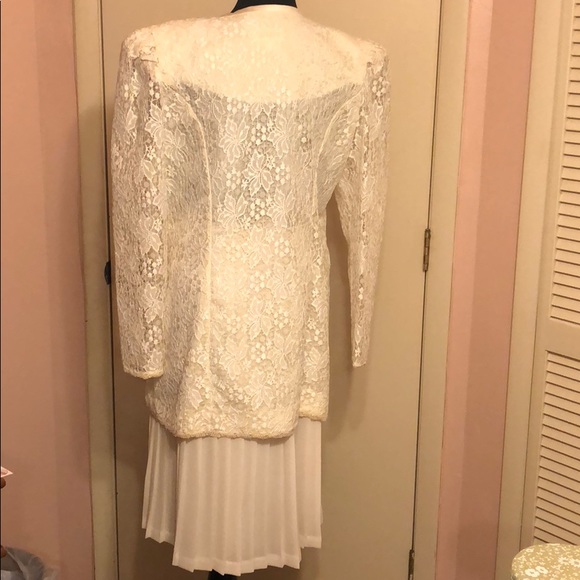 Creme IN THE MOOD 2-piece pleated skirt set, sz 12 - Picture 4 of 4